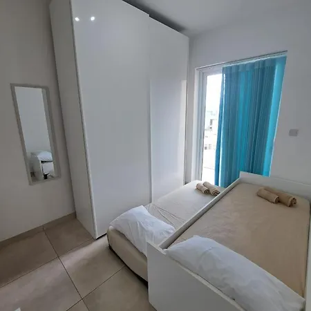 Modern In * Gzira