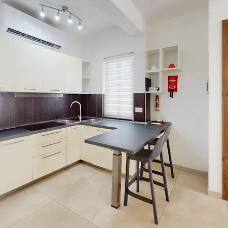Apartment Modern In